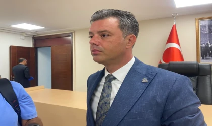 “PARTİ DEĞİŞTİRMELERE HEP OLUMSUZ BAKTIM AMA”