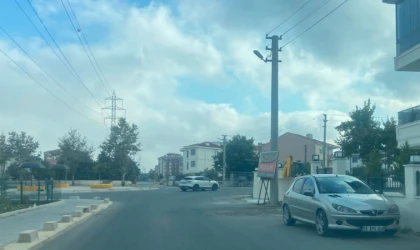 AYLAR ÖNCE KAZILDI, HÂLÂ YAMA ASFALTI BEKLİYOR