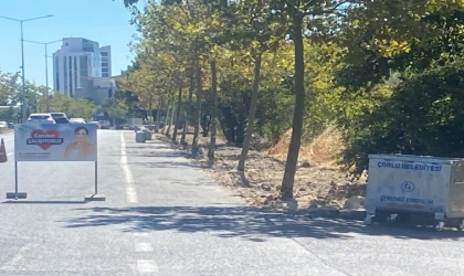 ERDAL İNÖNÜ CADDESİ’NDE KALDIRIM ÇALIŞMASI SÜRÜYOR