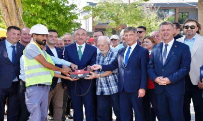 Vali Soytürk Temel Atma Törenine Katıldı