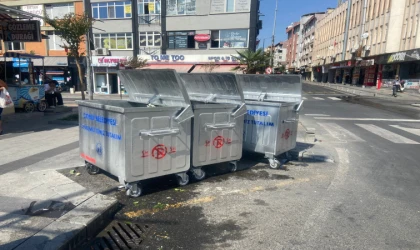 Yeni Ve Temiz Çöp Konteynırları Takdir Topluyor