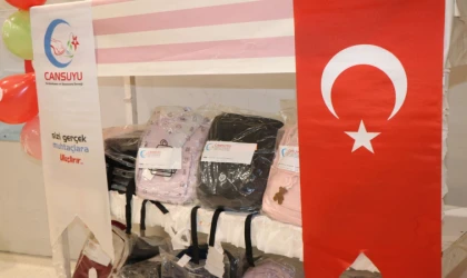 Cansuyu Derneği’nden Öğrencilere Kırtasiye Desteği