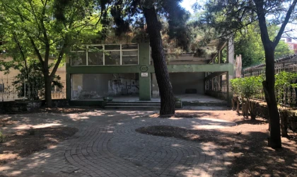 Çorlu’nun Merkezinde Atıl Vaziyette Bekliyor