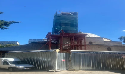 Tarihi Süleymaniye Camii’nin Minaresi Yenilenecek